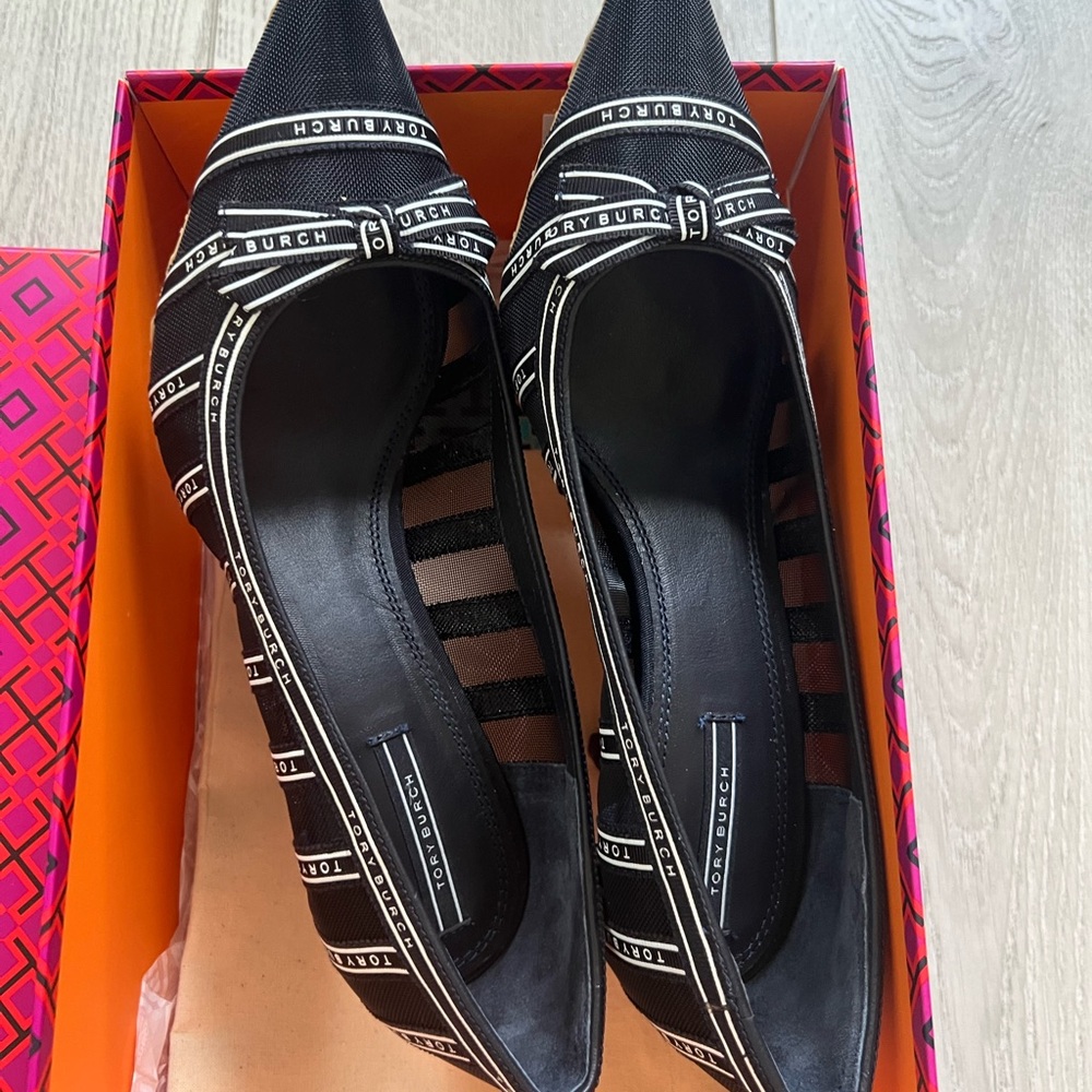 Tory Burch navy and ivory Heels